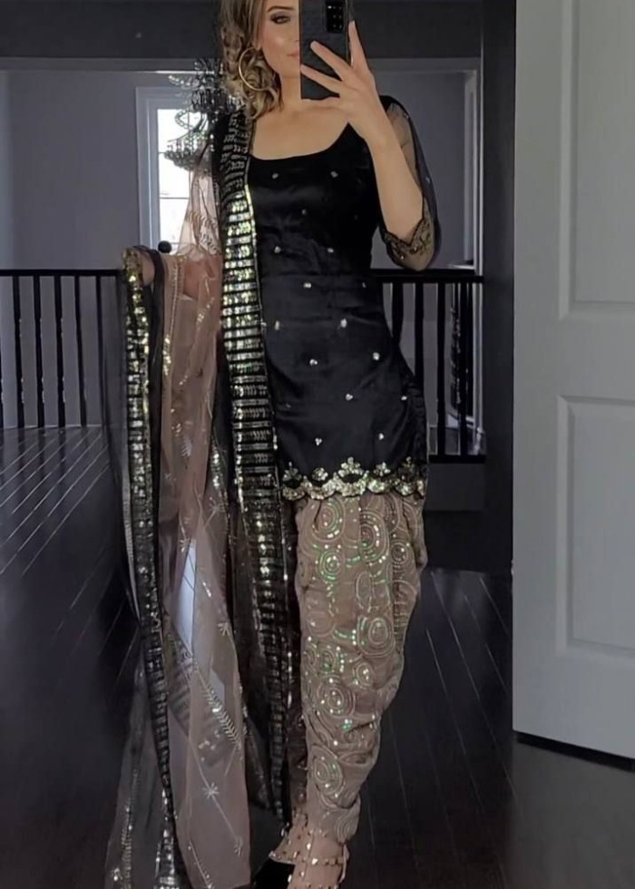 Punjabi Salawar Kameez 